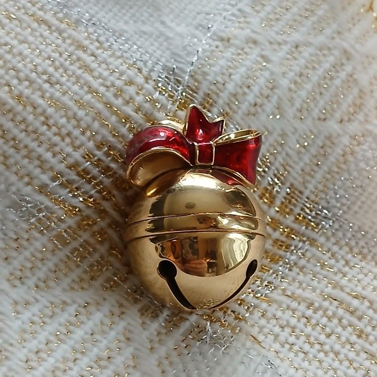 Estee Lauder Beautiful Solid Perfume Compact Jingle Bell Holiday 2007