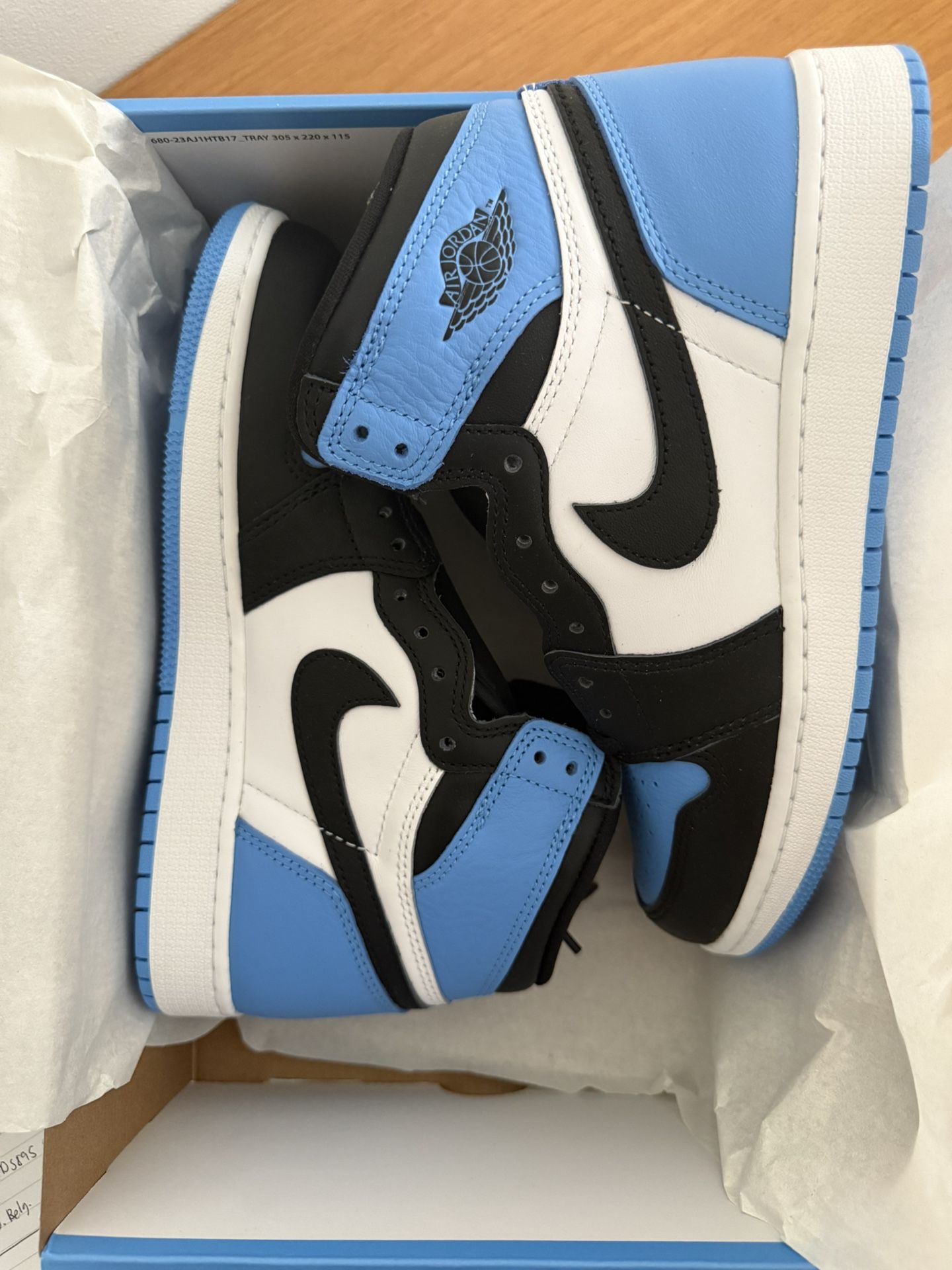 Air Jordan Retro High OH University Blue
