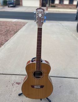 Washburn WF11S Acoustic Electric Guitar With Case