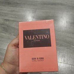 Valentino Born In Roma Coral 3.4oz