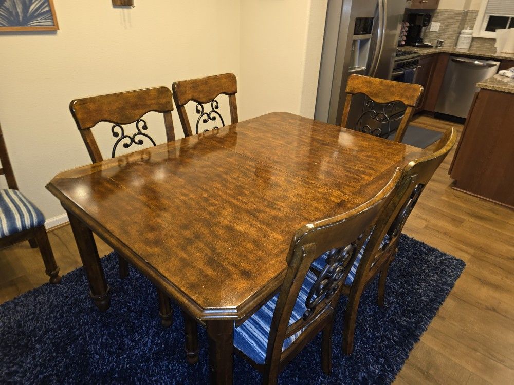 Dining Table With 6 Chairs
