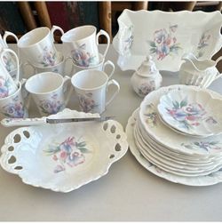Aynsley Little Sweetheart Bone China Floral Dish Set from England