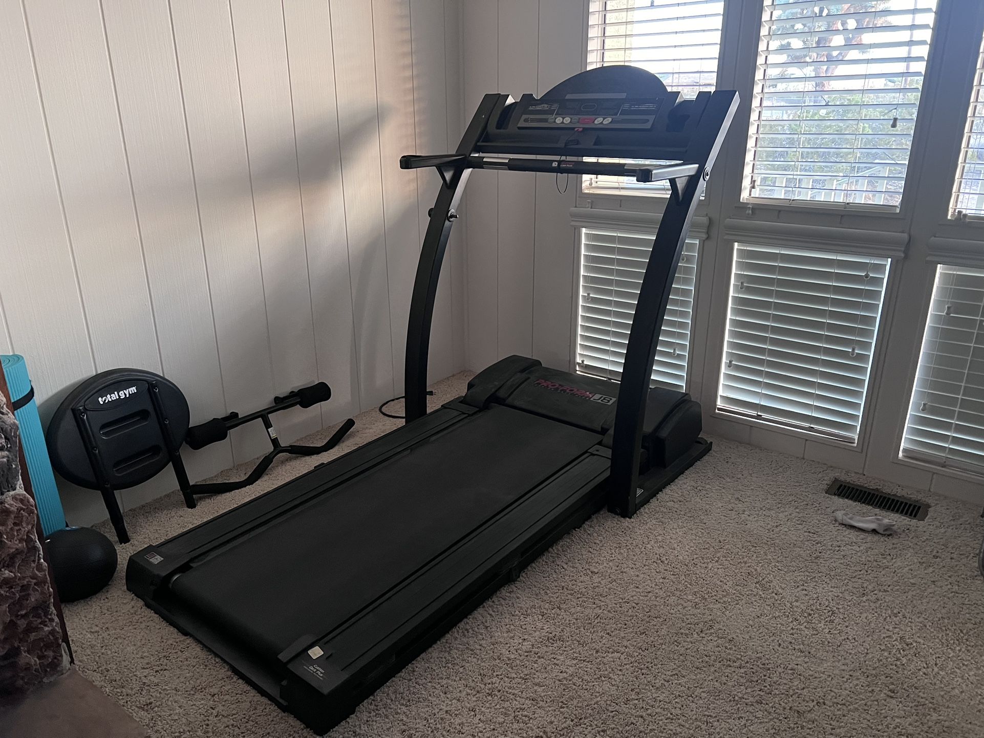ProForm J8 Treadmill