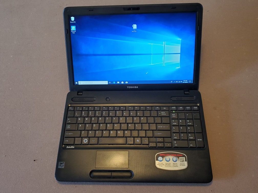 Toshiba Laptop Webcam Wifi DVD Microsoft office Installed 4gb ram