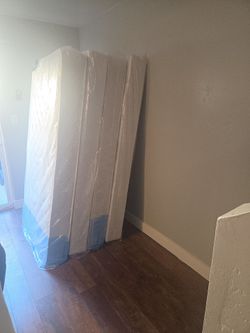 2twin bed w/ boxsprings &frame