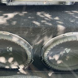 Car speakers 