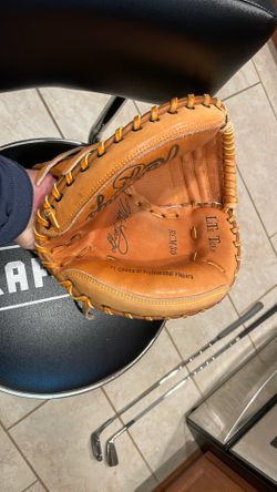 Size 11 .1/2 Lite Toe RCM30 Mike Piazza Baseball Glove.