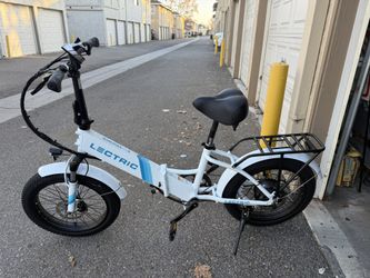 Lectric E-Bike With Charger & Helmet