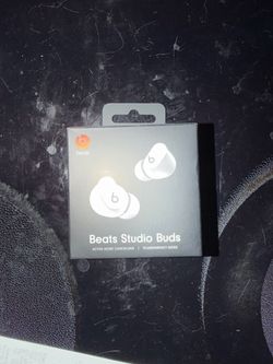 Beats Studio Buds
