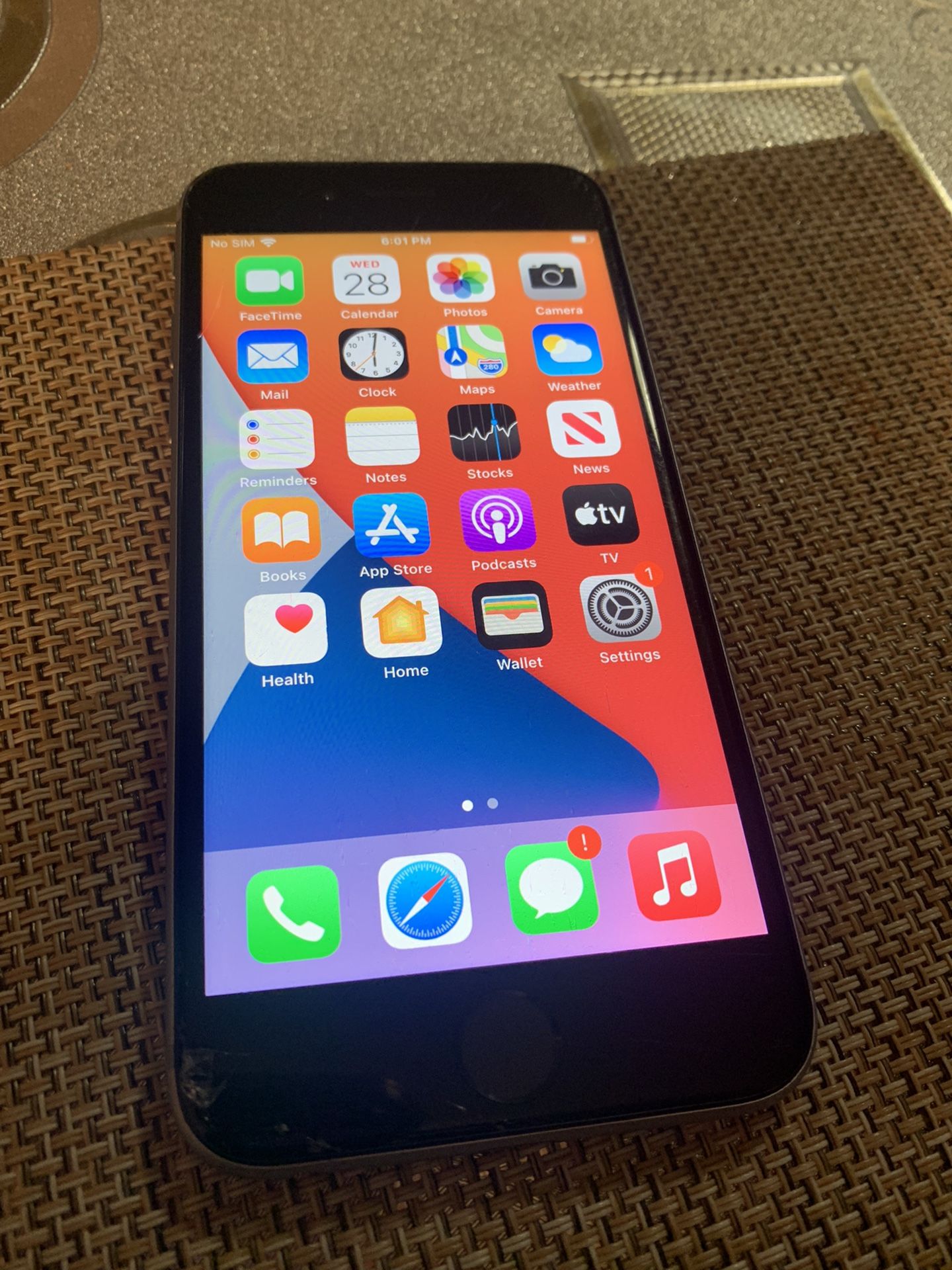 iPhone 6 16gb For Att And Cricket Carrier Only.