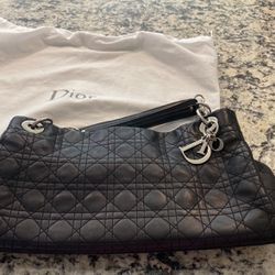 Christian Dior Designer Bag, Large Compartment With Two Bag Zippers In Excellent Condition 100% Authentic Dust Cover Included
