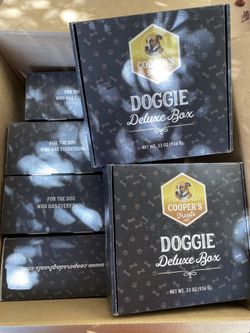Dog Food, copper treat doggie deluxe box