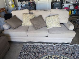 Complete 6-Piece Formal Living Room Set – Sofa, Chairs, & Tables