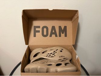 YEEZY FOAM RUNNER