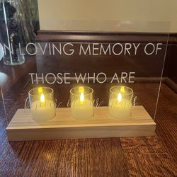 In loving memory wedding sign with candles
