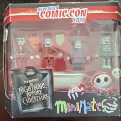 Small Figures In The Box