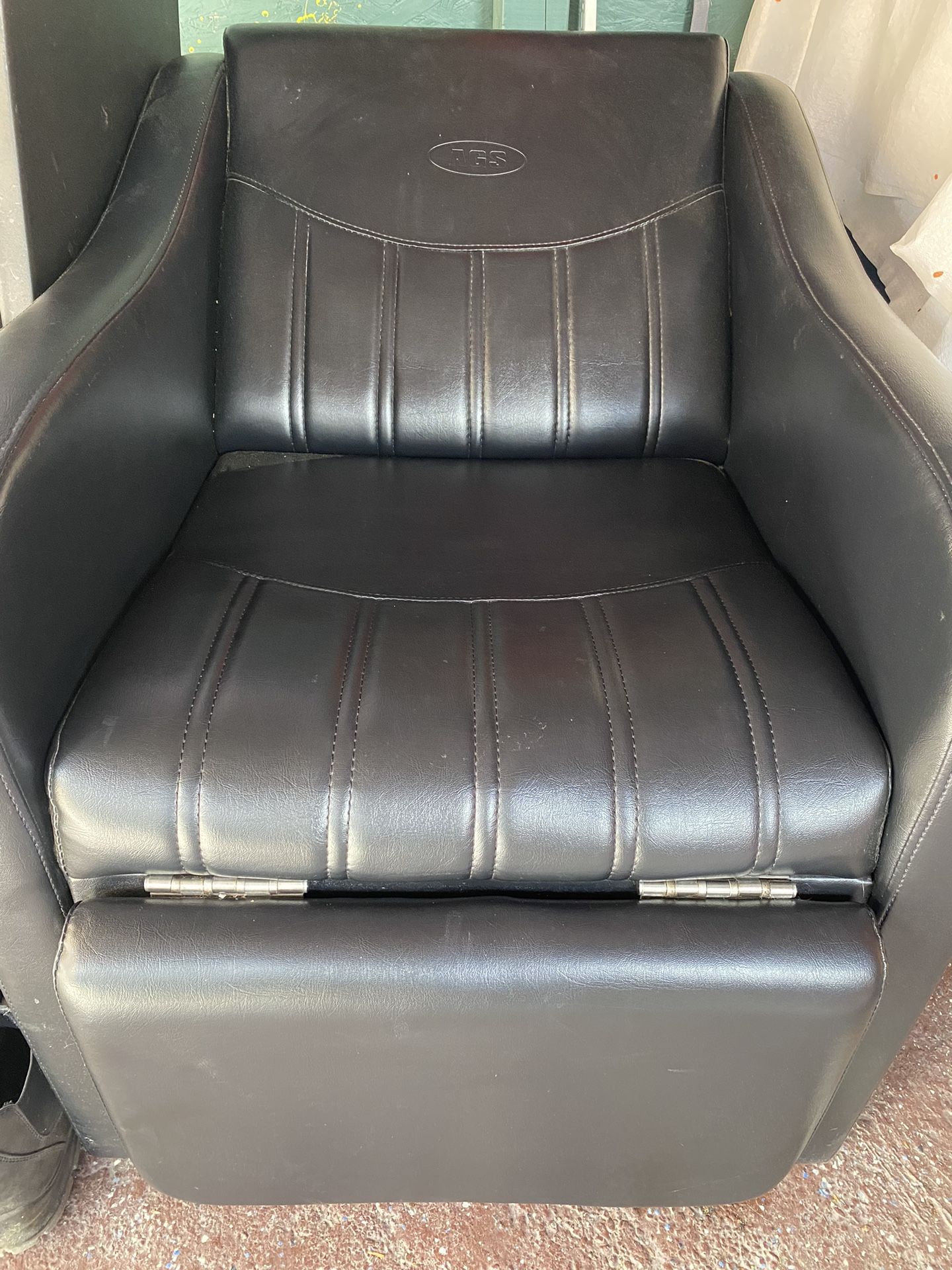 ags salon chair