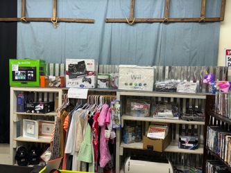 Tons Of Item @The Vintage Vault In Sebring Across Home Depot, video Game Systems, Funko Pop, DVDs, cricut vinyl, mystery squishy & hotwheel grab bag