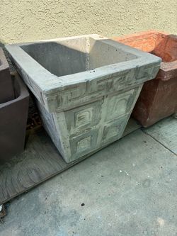 Solid concrete planters