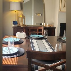 Dinning table with 6 chairs