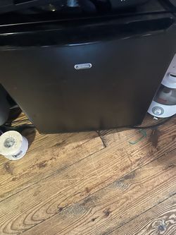 Mini refrigerator for college