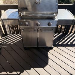 Weber Genesis Grill Used With New Parts