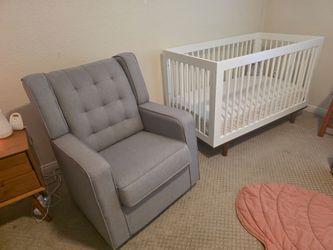 HIGH QUALITY BABY CRIB AND ROCKER