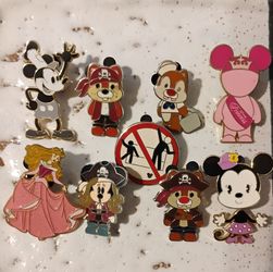 Disney pins