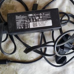 Dell Laptop Adapter For Sale 