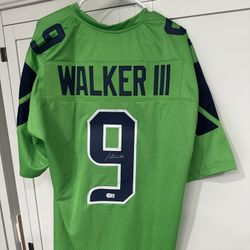 Kenneth Walker Signed Jersey