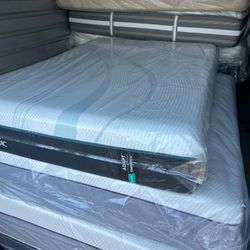 Full Size Mattress And Box Spring Tempur Pedic 