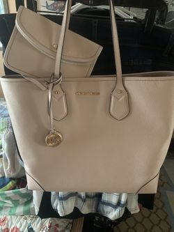 Michael Kors tote bag w/ coin purse