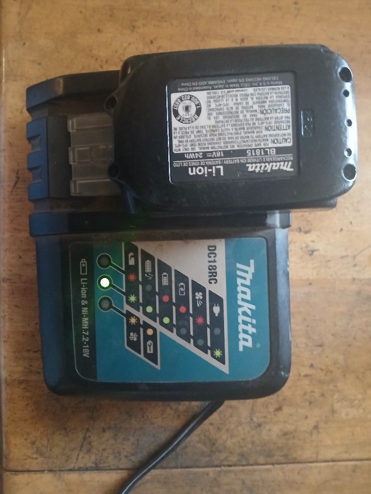 $20 Makita Charger & 1 Battery  Pick Up Only Oakdale Out By Woodward Res Just Ask For Address 