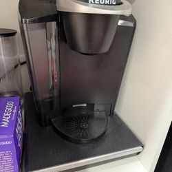 Keurig Coffee Maker & Pod Storage Drawer