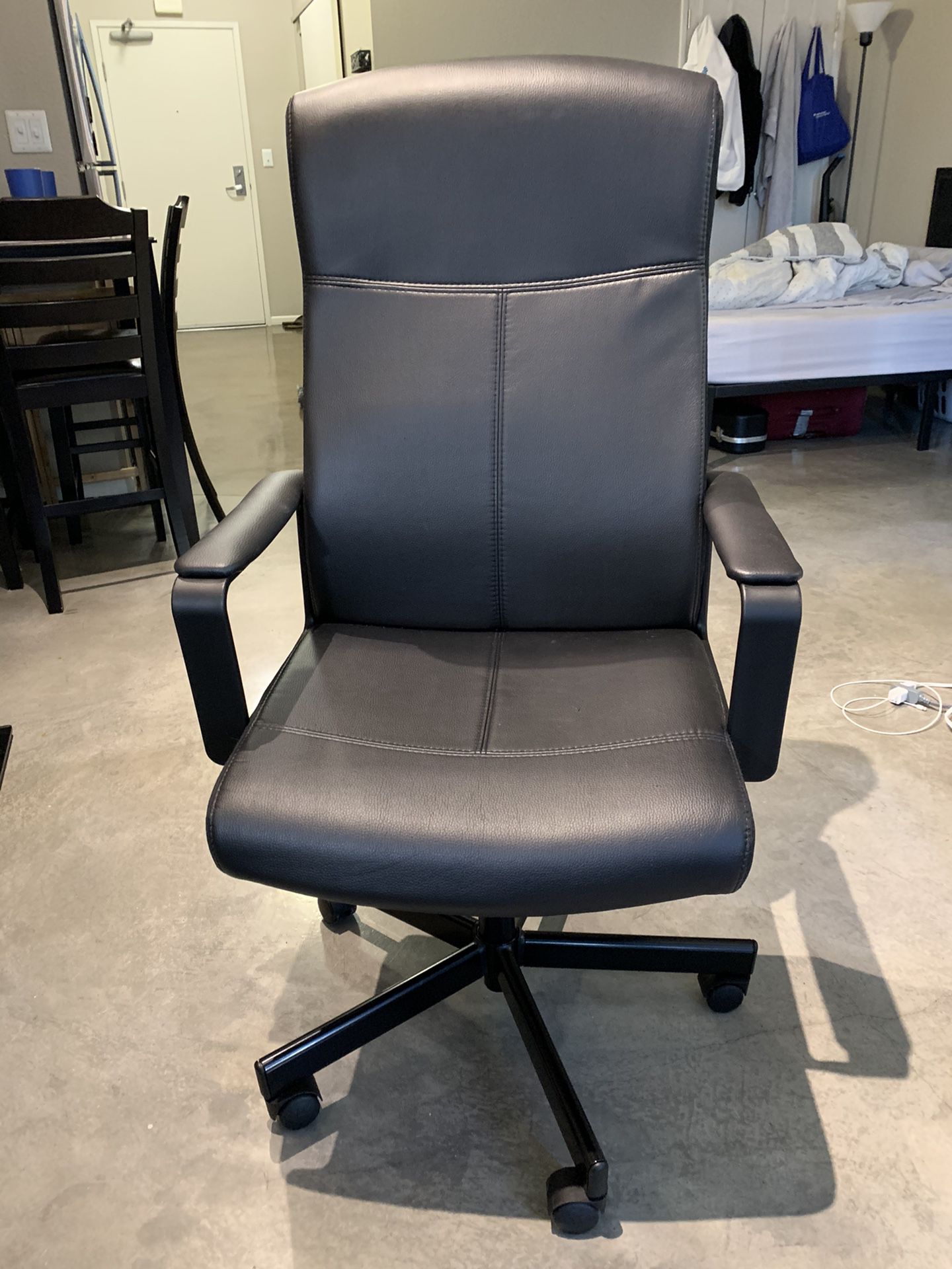 Office Desk Chair: Brand New