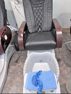 Pedicure Spa Chair with Foot Basin