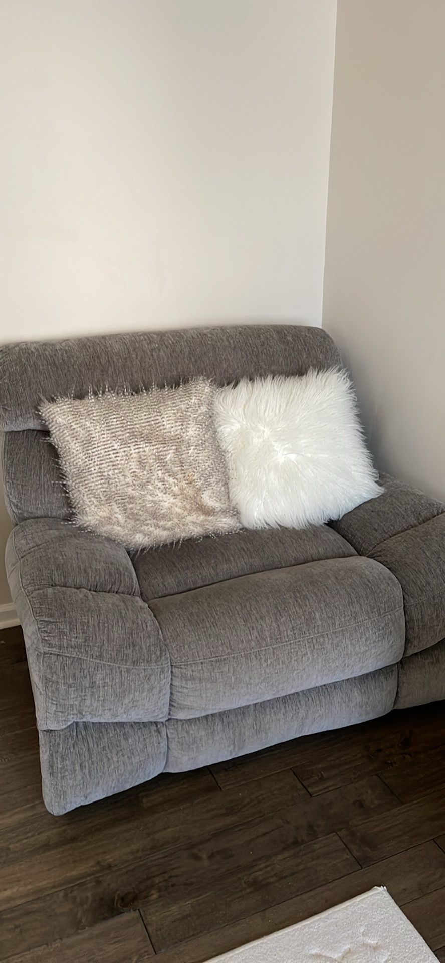 Comfy Recliner Chair