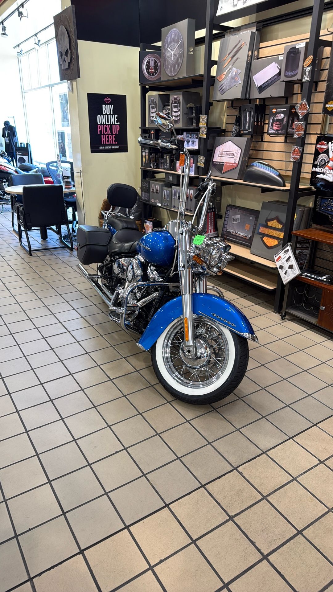 2018 Harley-Davidson FLDE
