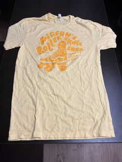 Pigeon’s Roller Skate Shop T-Shirt Unisex Size Small Yellow 100% Cotton
