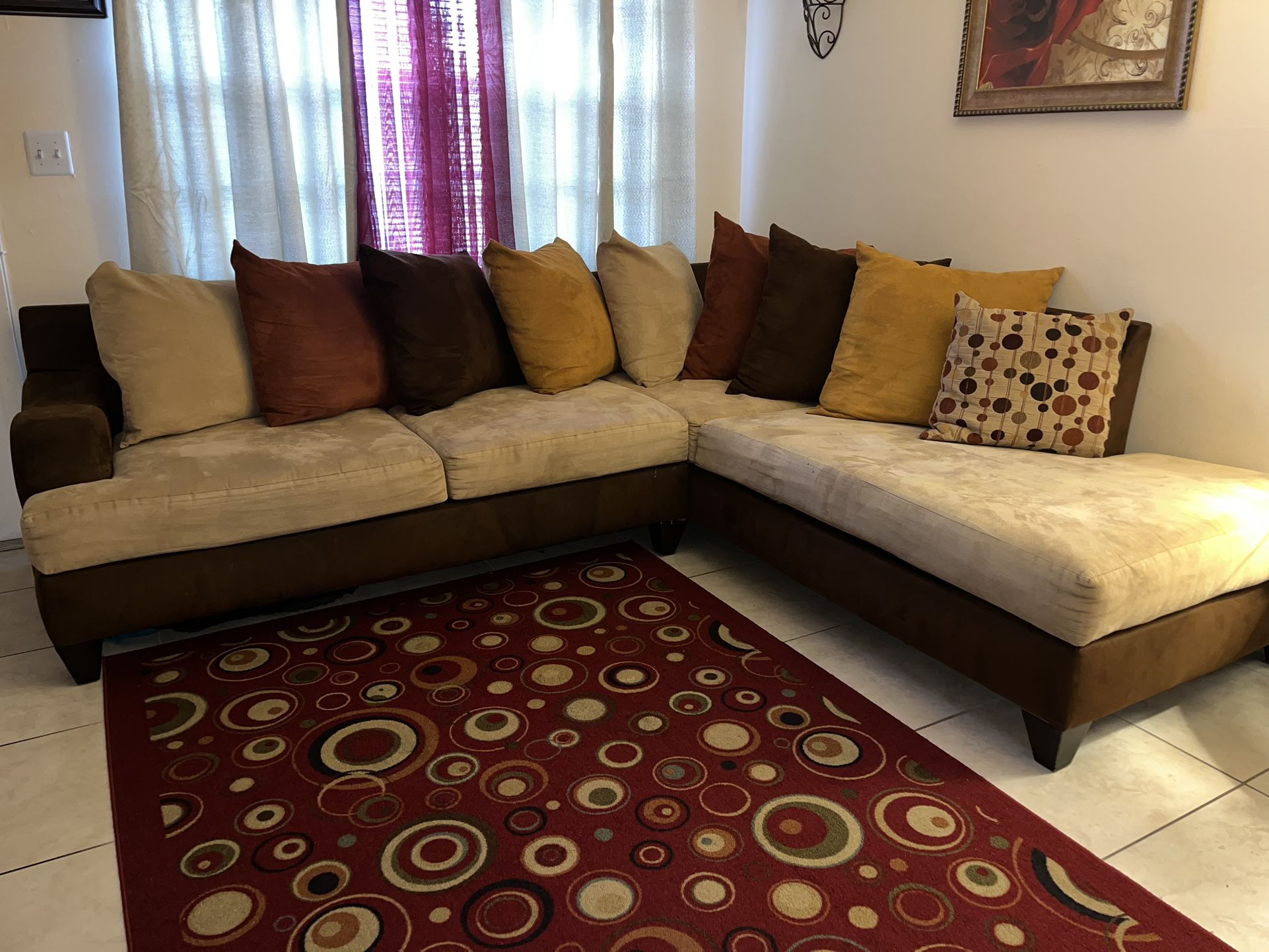 Sectional With Round Chair