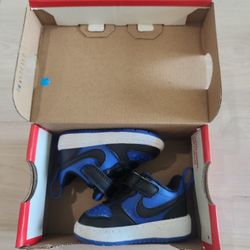 Nike Court Borough Low Recraft Size 3C