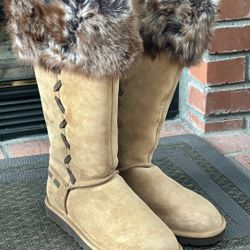 UGG Australia Rosana Boot Fur Lined Mid Calf Size 8