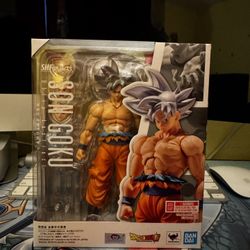 Mui Goku Sh Figuarts