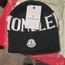 Moncler beanie 
