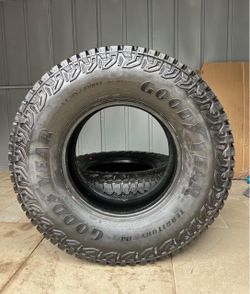 Goodyear territory RT LT315/70/17