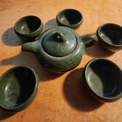 Moving-out Yard Garage Sale