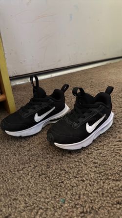 Nike Toddler Sneakers Black and White