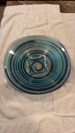 Decorative glass bowl