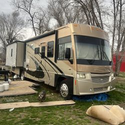 08 Winnebago Rv 35’