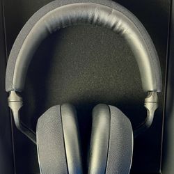 Bowers & Wilkins PX7 Bluetooth Noise Cancelling Headphones